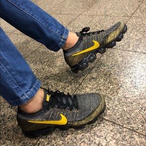 nike air vapormax bumblebee